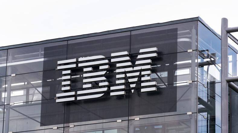 IBM, 6 Yıllık Sisteme 12 Yıl Deneyimli Eleman Arıyor!