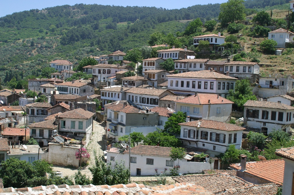 Tarihte Yolculuk Ve Şarap Kokusu: Şirince