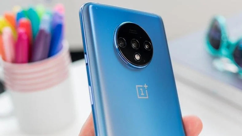 OnePlus 7T Resmi Olarak Tanıtıldı