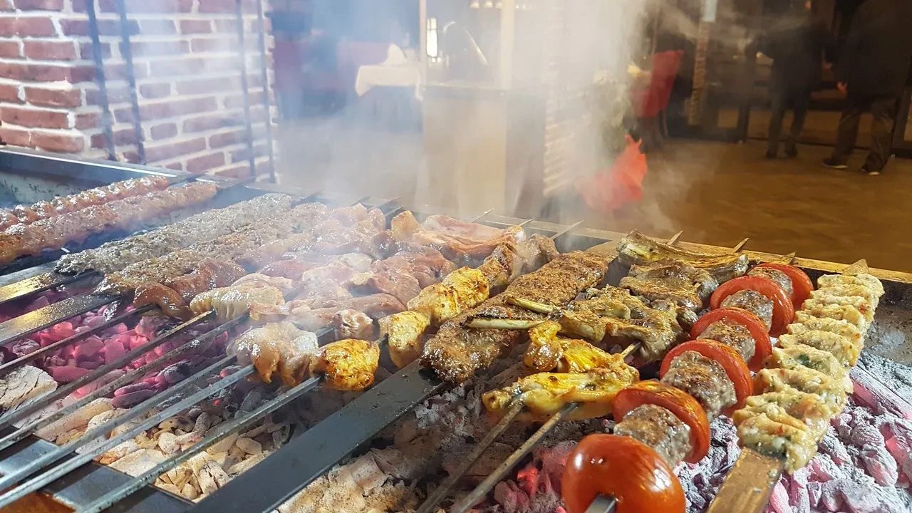 Yeşil Oba Et Mangal’ın Sahibi Bilal Bilgi Kimdir? Hayatı ve Restoranın Bilinmeyenleri